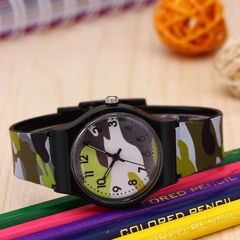 Analog Green Camouflage Boy's Watch With Silicone Strap